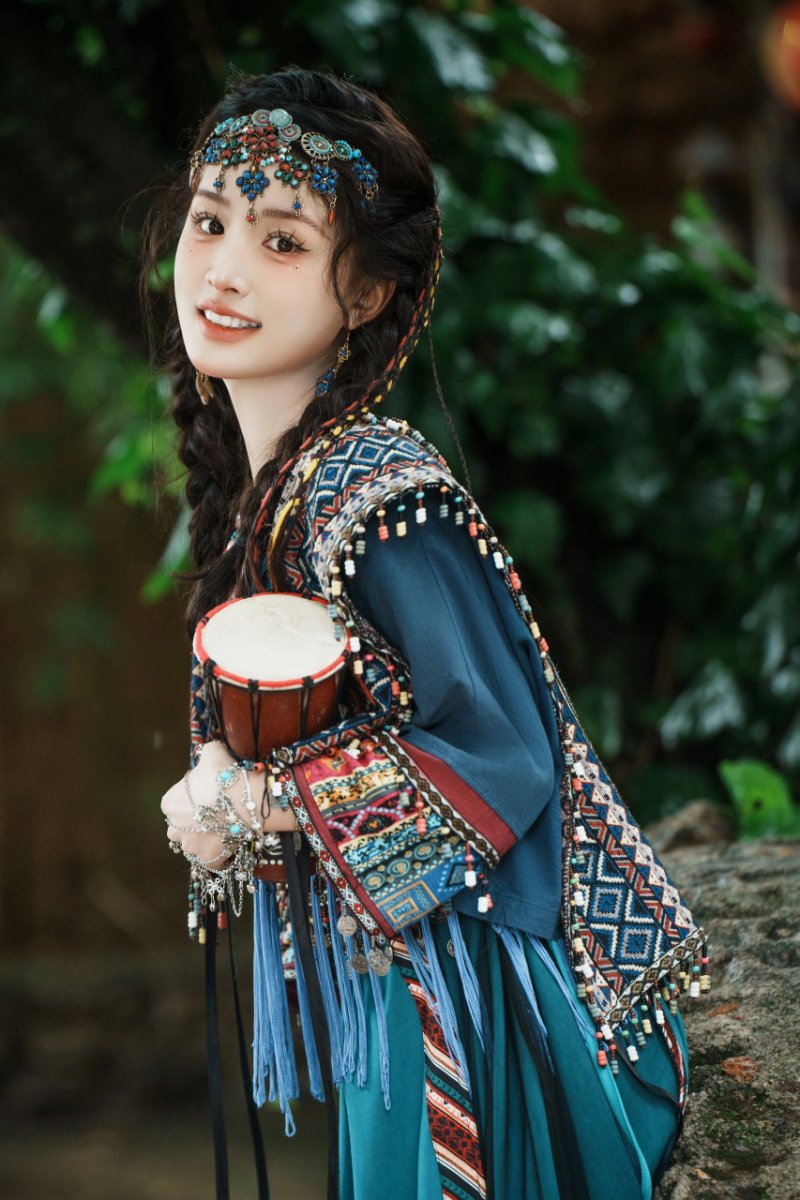 民族风拍照摆姿：9 个动作解锁异域风情，美到窒息-第6张图片-风享汇