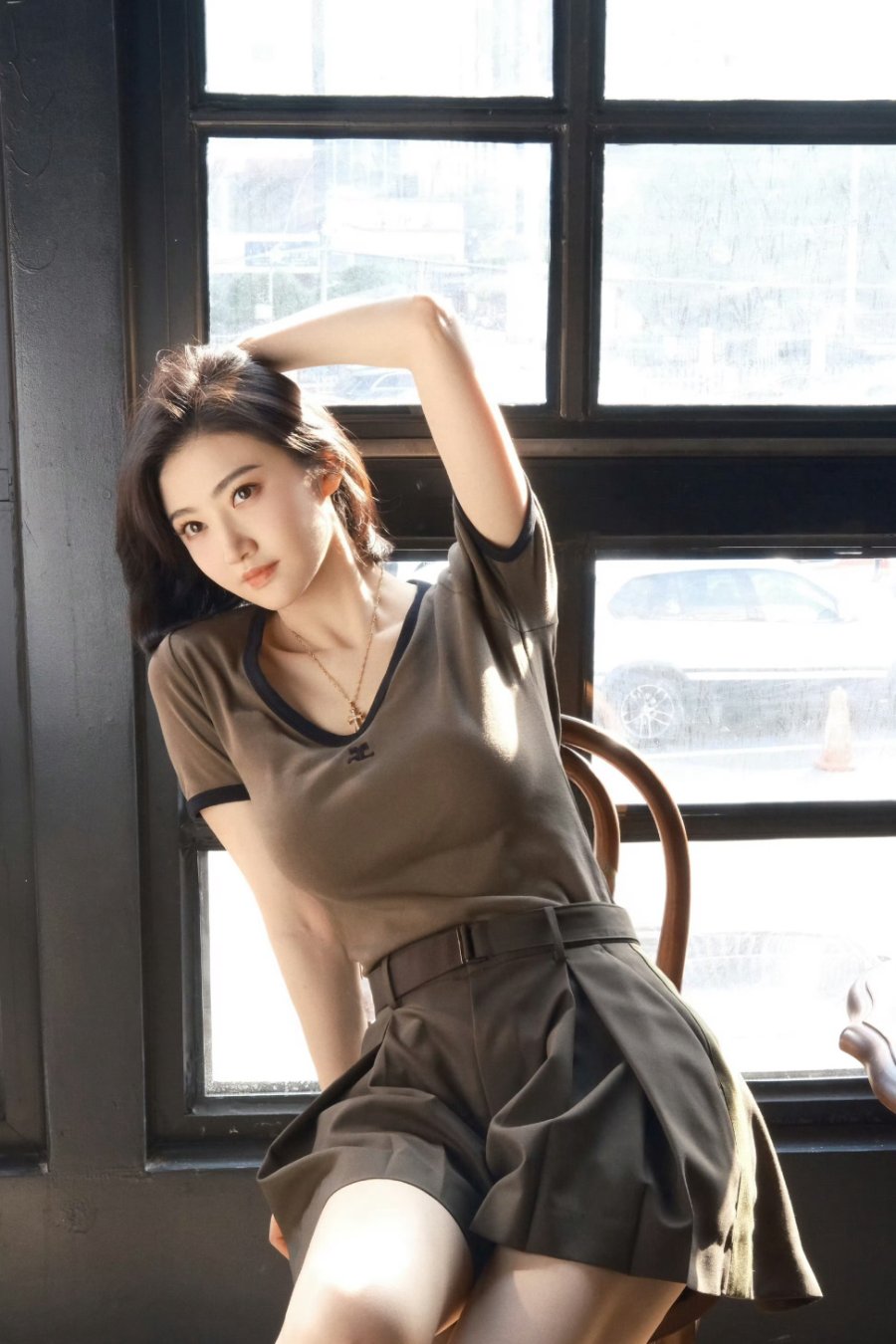 景甜，大地色彩，知性柔美-第2张图片-风享汇