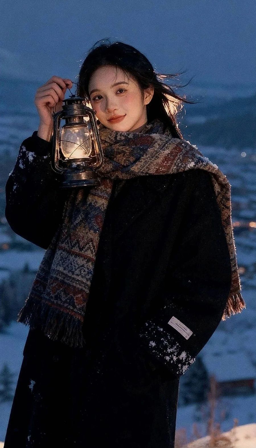 雪天氛围照:8个姿势把冷冬暖成故事-第6张图片-风享汇 雪天氛围照:8个姿势把冷冬暖成故事-第6张图片-风享汇