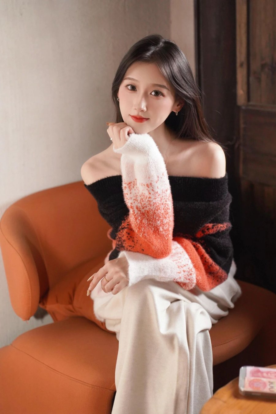 在家拍氛围感写真！这几个小技巧普通人也能学-第2张图片-风享汇