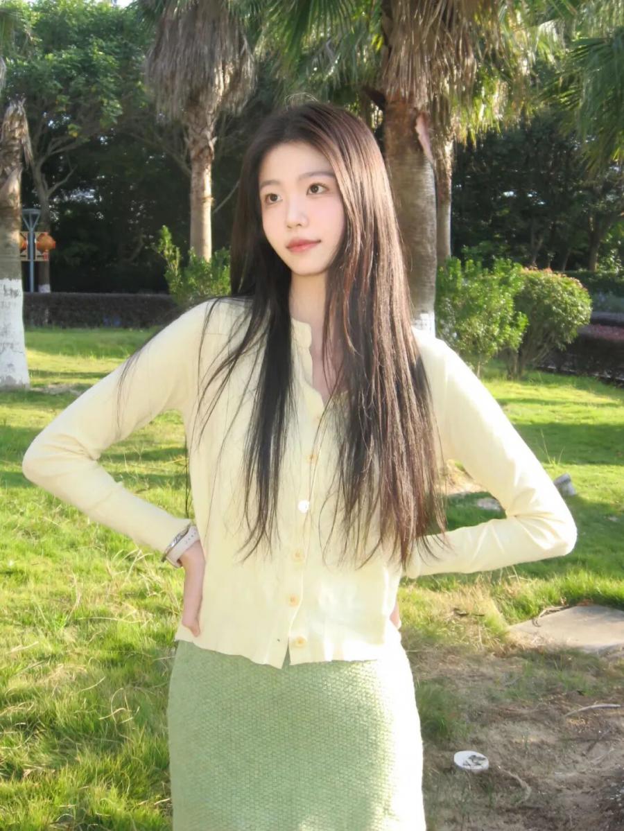 户外拍照:7个姿势告别僵硬,随手拍都自然-第7张图片-风享汇 户外拍照:7个姿势告别僵硬,随手拍都自然-第7张图片-风享汇