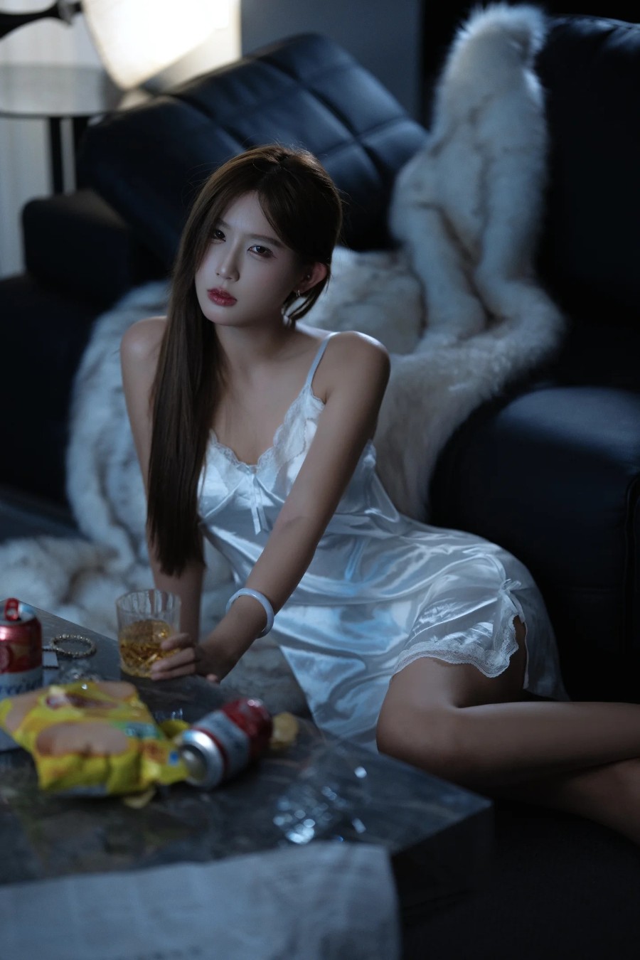 独居女孩的夜，氛围写真-第7张图片-风享汇