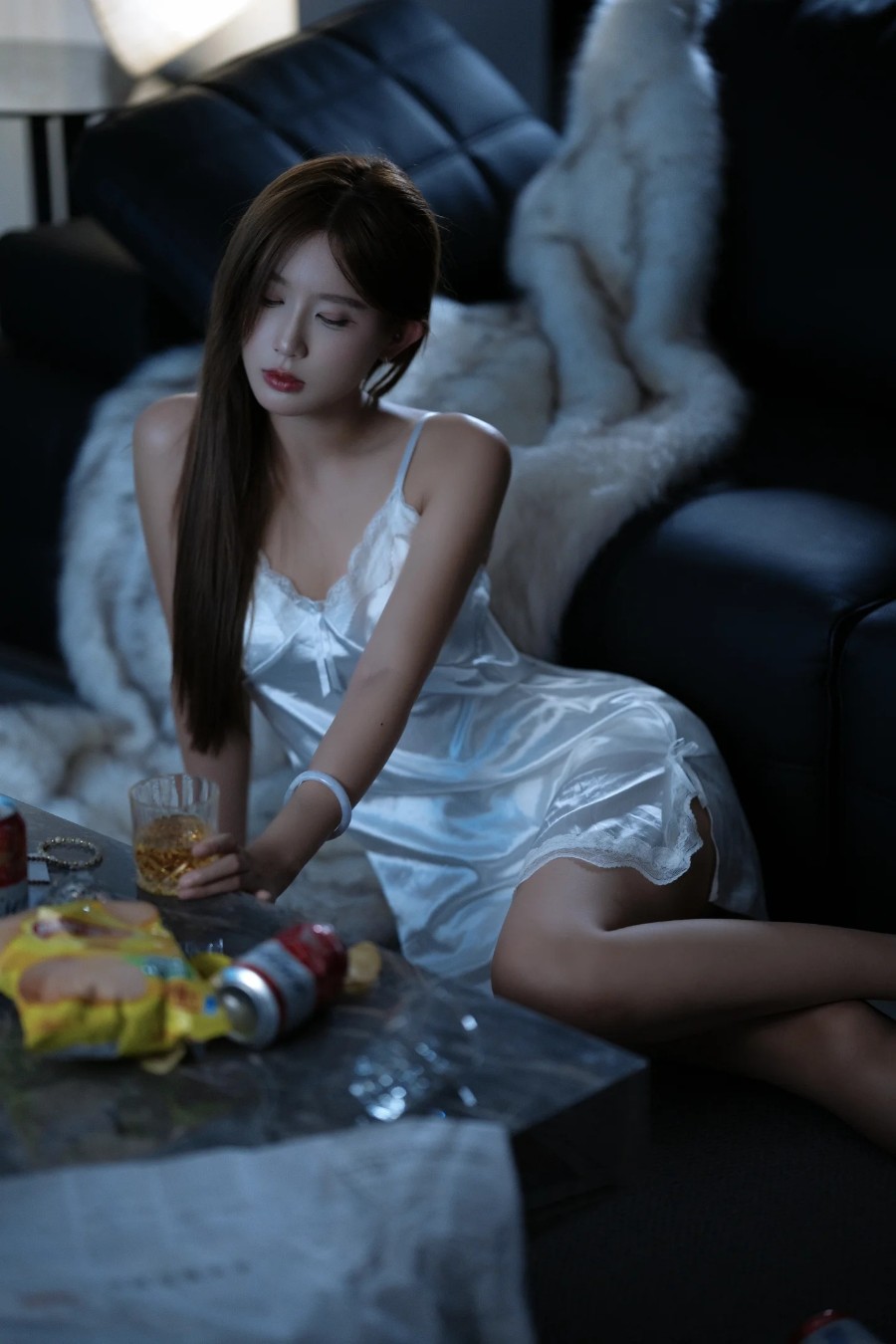 独居女孩的夜，氛围写真-第6张图片-风享汇