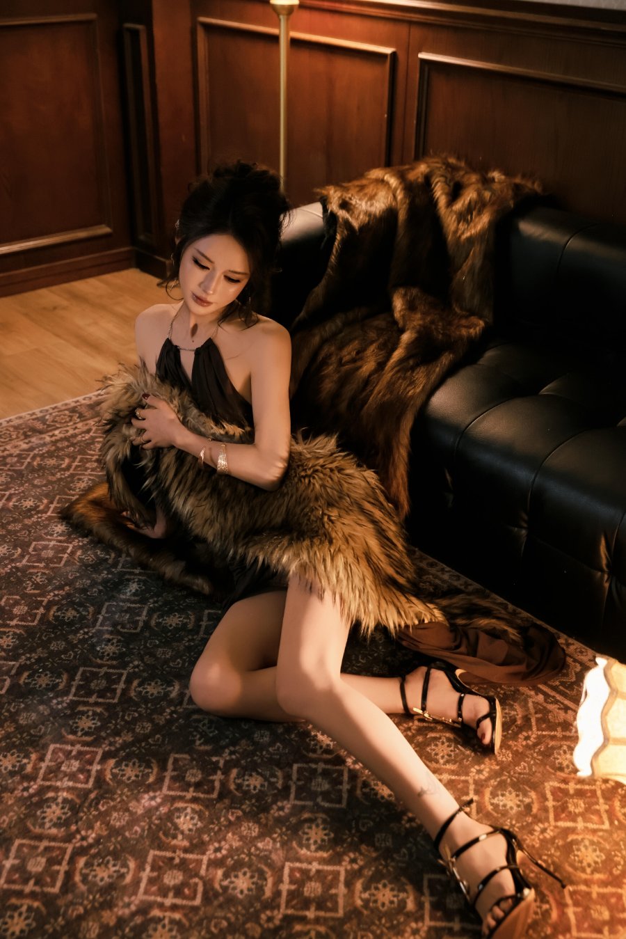 美神降临，暗夜中的奢华魅影-第8张图片-风享汇