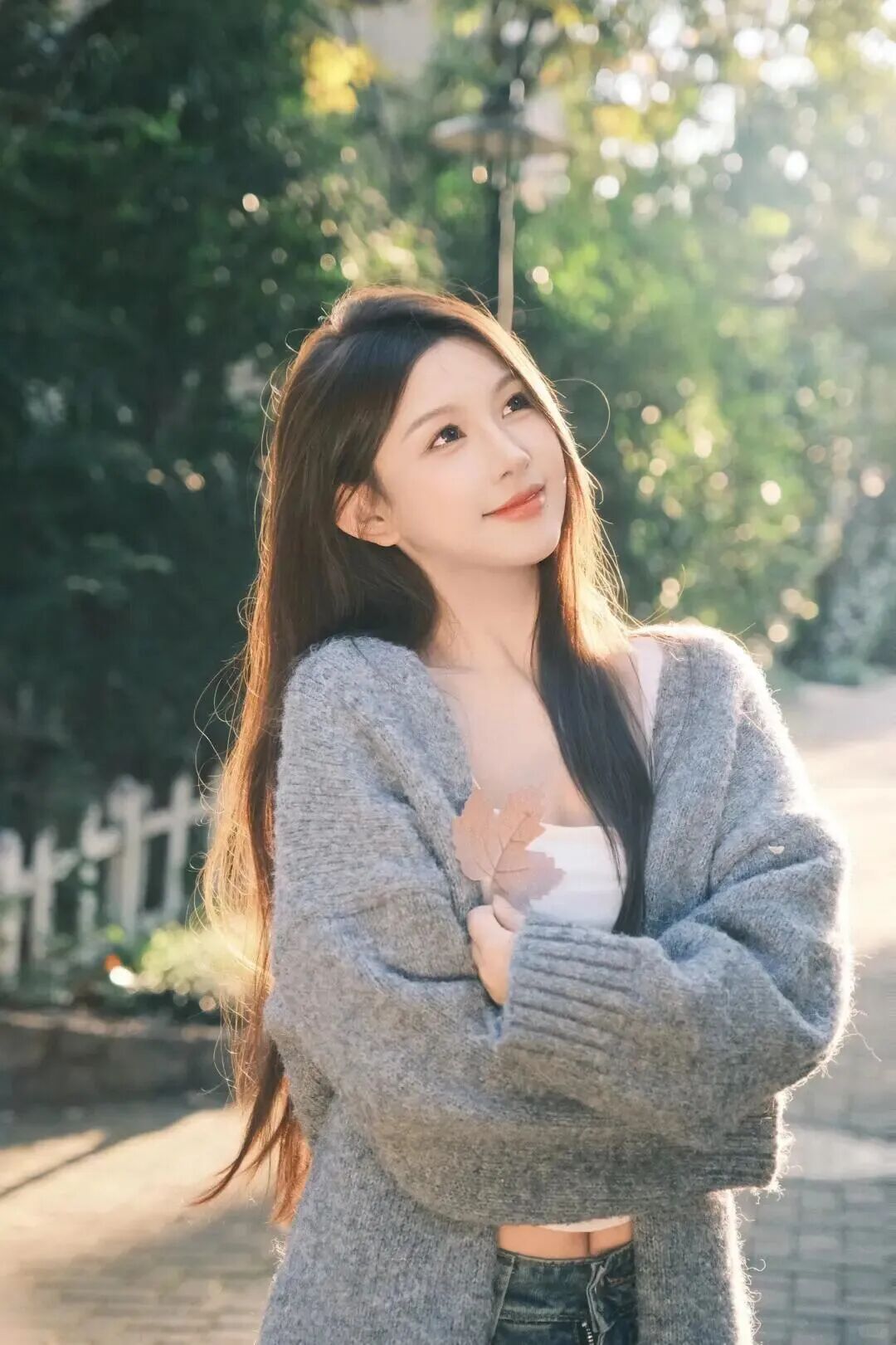 冬日暖阳拍照：8 个松弛感摆姿，秒出温柔氛围片-第2张图片-风享汇