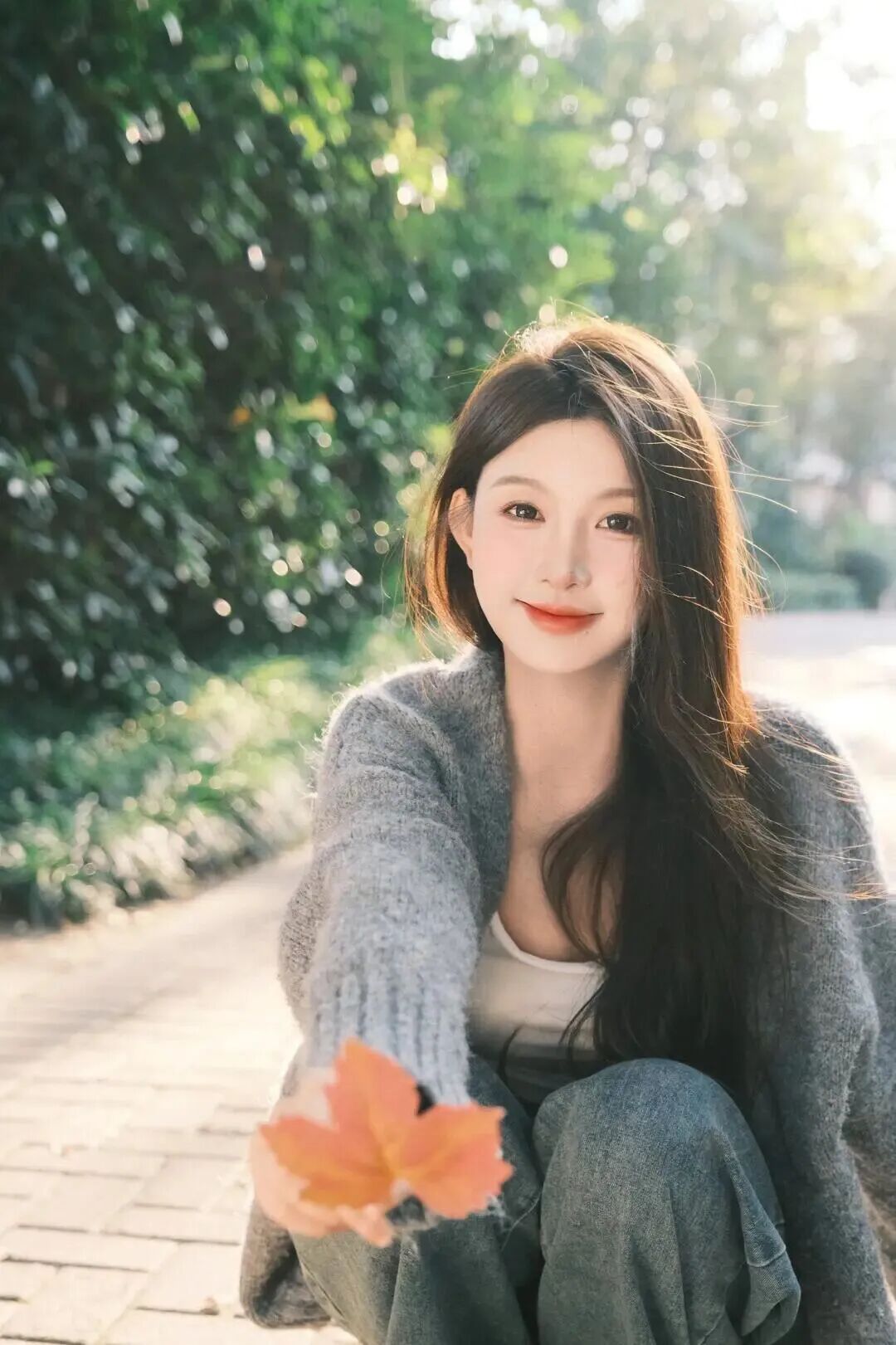 冬日暖阳拍照：8 个松弛感摆姿，秒出温柔氛围片-第9张图片-风享汇