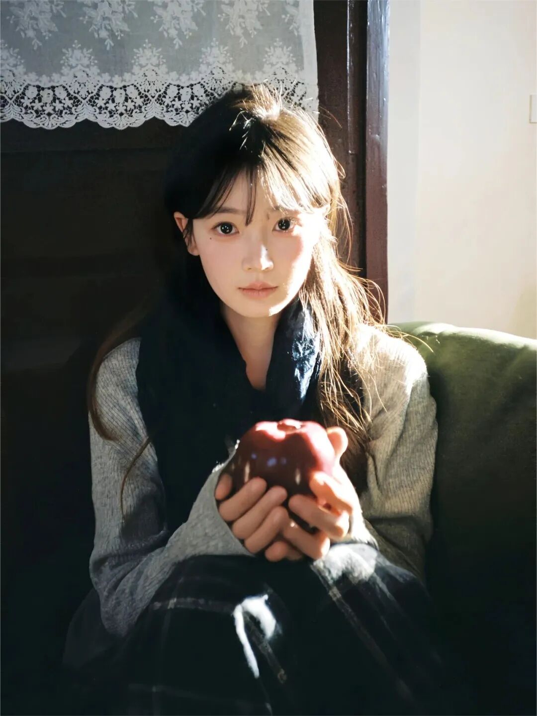 不用出门！窗边光在家也能拍出电影感写真-第3张图片-风享汇