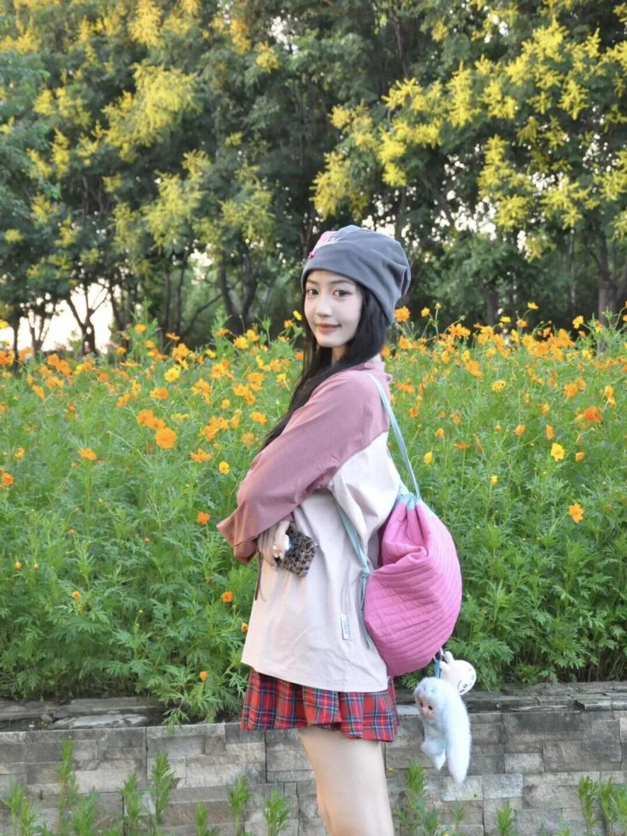 普通穿搭秒变公园青春片！9个摆姿公式直接抄-第8张图片-风享汇