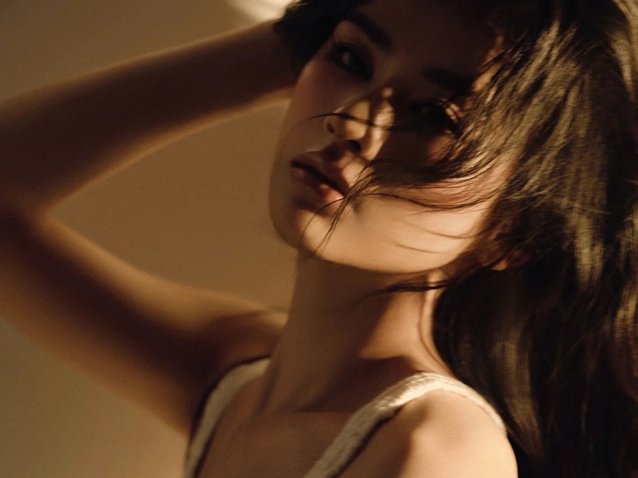 光影氛围感美女写真-第9张图片-风享汇