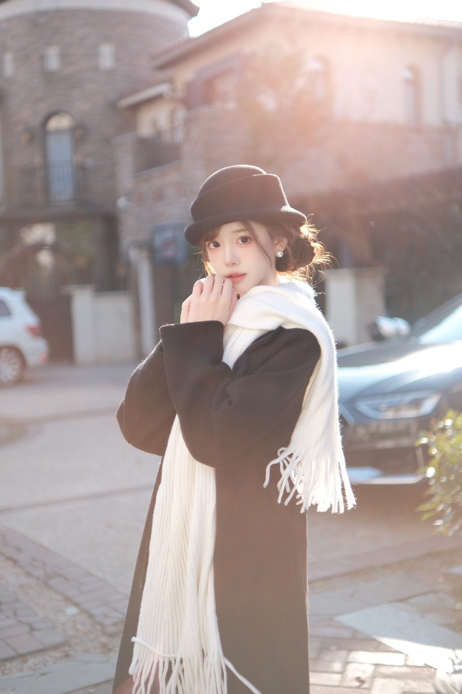 冬日清冷写真:9个松弛感动作,拍出温柔氛围感-第3张图片-风享汇 冬日清冷写真:9个松弛感动作,拍出温柔氛围感-第3张图片-风享汇