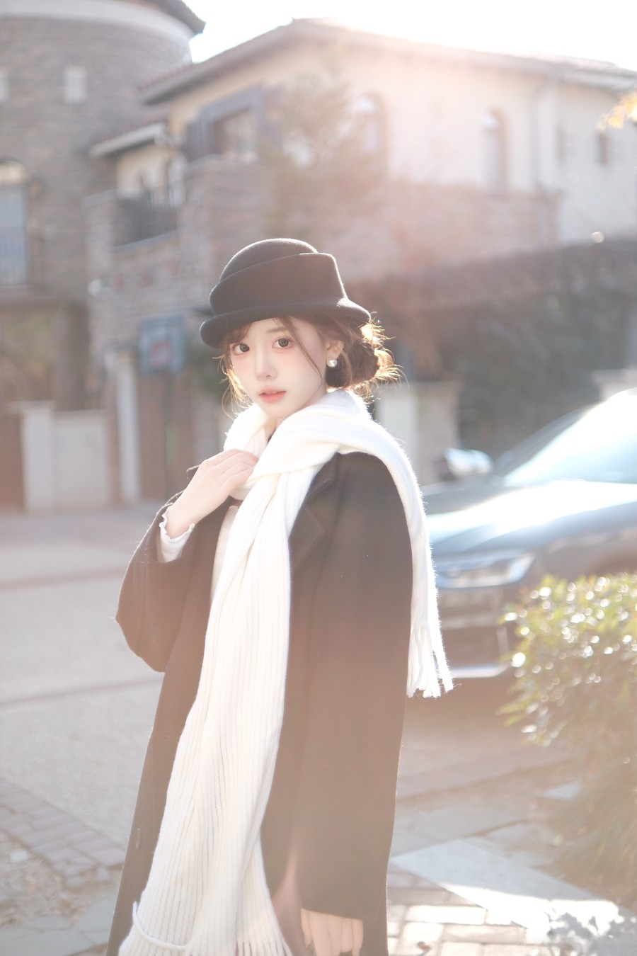 冬日清冷写真:9个松弛感动作,拍出温柔氛围感-第4张图片-风享汇 冬日清冷写真:9个松弛感动作,拍出温柔氛围感-第4张图片-风享汇