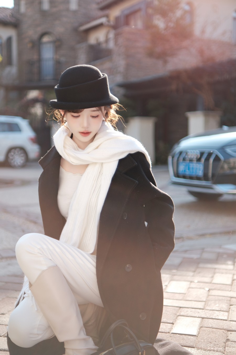 冬日清冷写真:9个松弛感动作,拍出温柔氛围感-第7张图片-风享汇 冬日清冷写真:9个松弛感动作,拍出温柔氛围感-第7张图片-风享汇