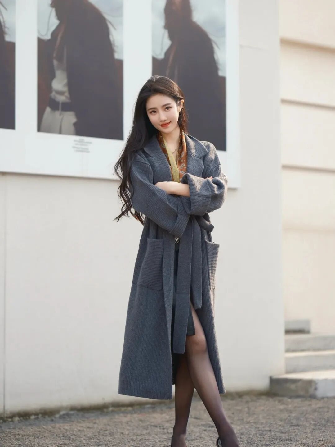 寒冬大衣拍照指南｜6个姿势拍出高级感📸-第5张图片-风享汇