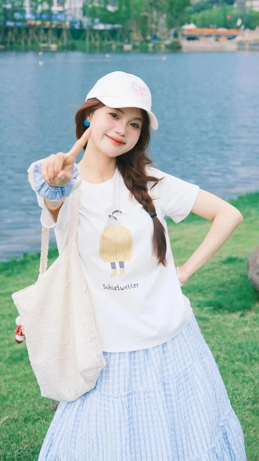 公园拍照9个灵动姿势,把日常逛玩拍成元气大片-第3张图片-风享汇 公园拍照9个灵动姿势,把日常逛玩拍成元气大片-第3张图片-风享汇