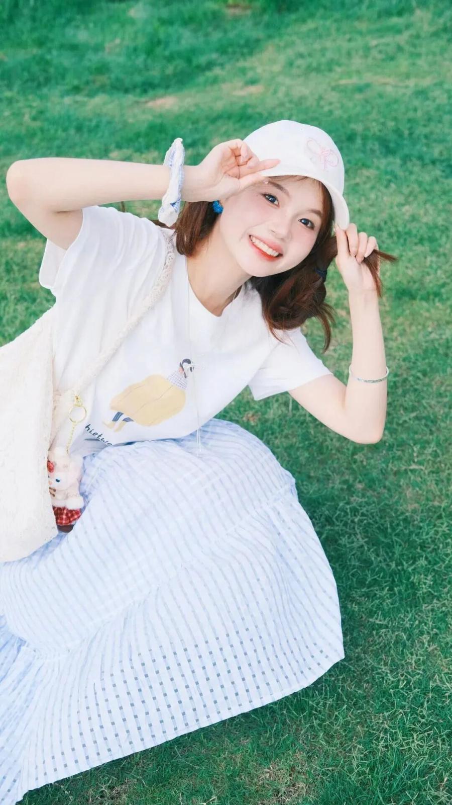 公园拍照9个灵动姿势,把日常逛玩拍成元气大片-第9张图片-风享汇 公园拍照9个灵动姿势,把日常逛玩拍成元气大片-第9张图片-风享汇