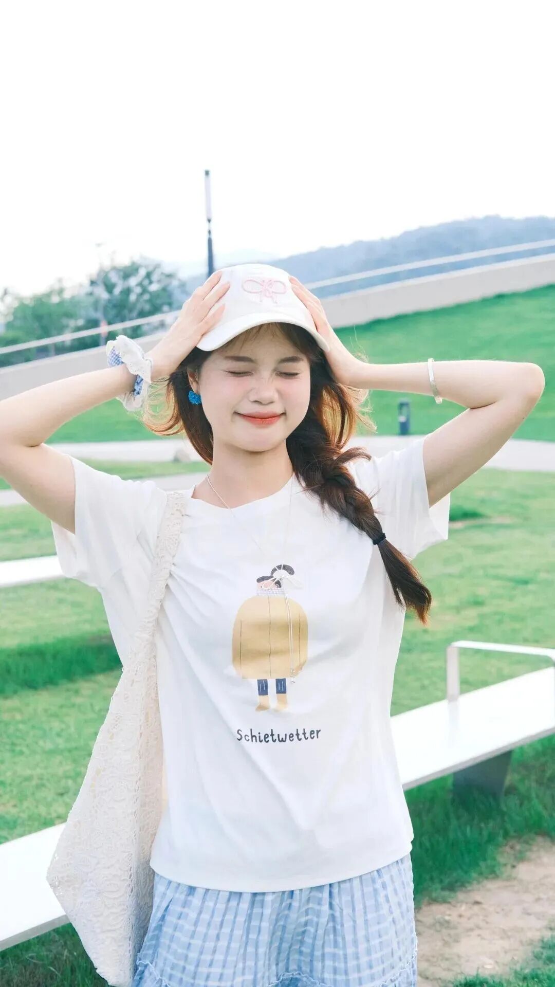 公园拍照9个灵动姿势,把日常逛玩拍成元气大片-第10张图片-风享汇 公园拍照9个灵动姿势,把日常逛玩拍成元气大片-第10张图片-风享汇