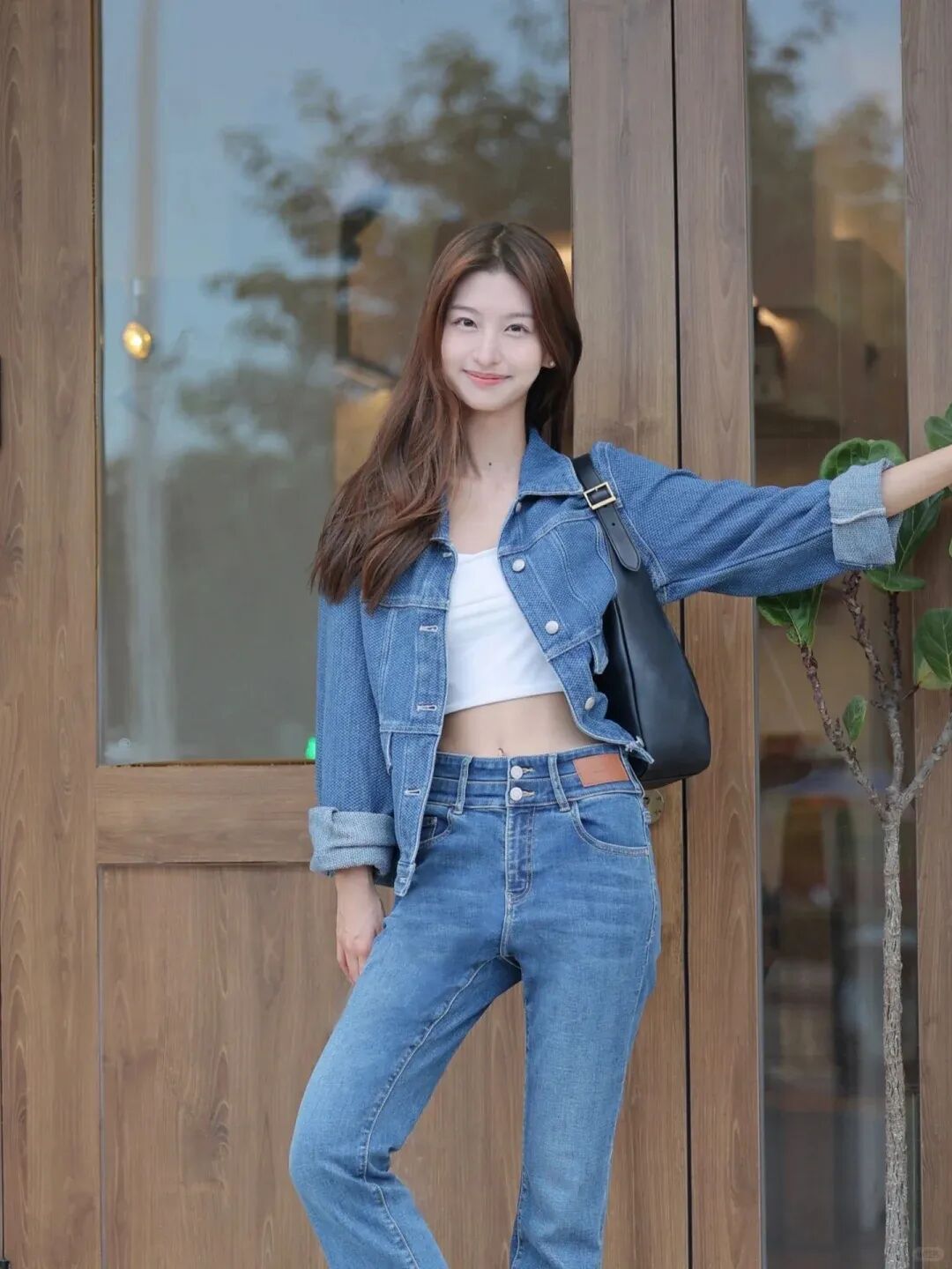 牛仔套装拍照｜6个姿势解锁松弛感街拍-第6张图片-风享汇