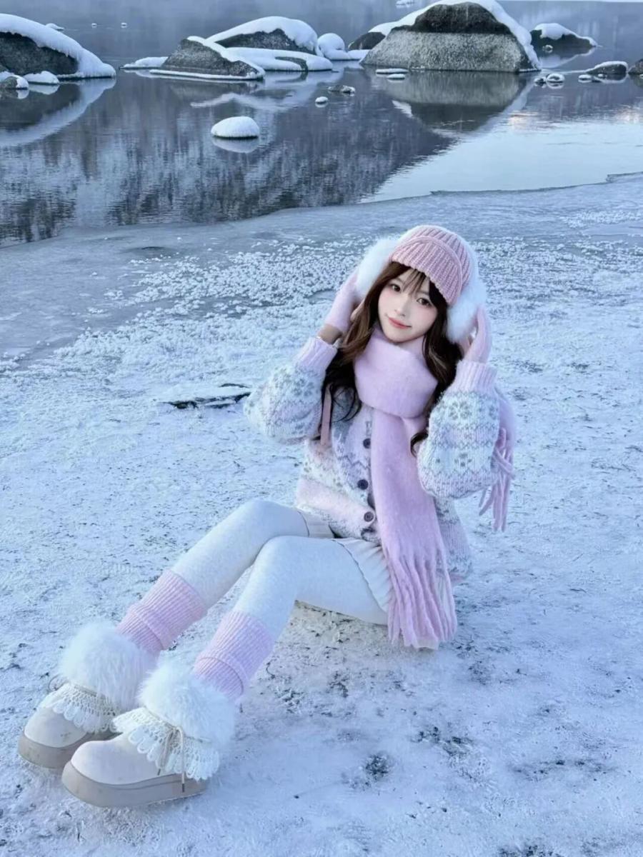 雪地温柔感写真教程,解锁清冷氛围感拍摄思路-第3张图片-风享汇 雪地温柔感写真教程,解锁清冷氛围感拍摄思路-第3张图片-风享汇