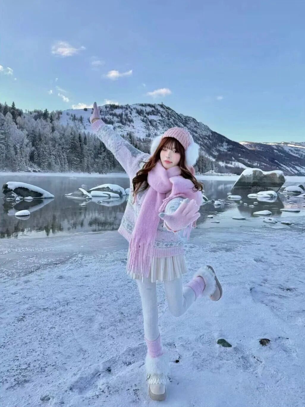 雪地温柔感写真教程,解锁清冷氛围感拍摄思路-第6张图片-风享汇 雪地温柔感写真教程,解锁清冷氛围感拍摄思路-第6张图片-风享汇