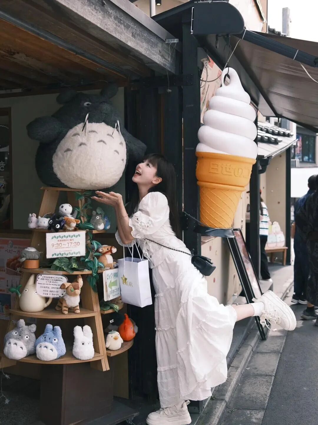 小店打卡拍摄全攻略，教你把逛店日常拍成大片-第9张图片-风享汇