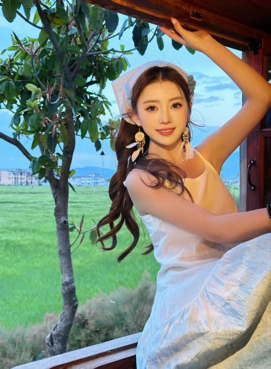 景点打卡怎么拍?教你拿捏氛围感,告别游客照-第7张图片-风享汇 景点打卡怎么拍?教你拿捏氛围感,告别游客照-第7张图片-风享汇