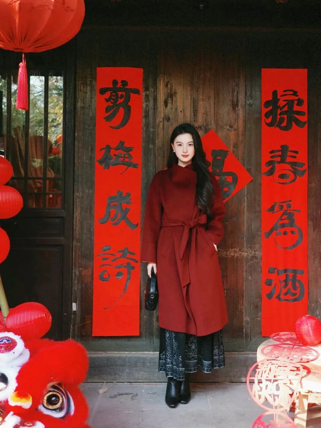 过年穿大衣怎么拍？教你拍出气质慵懒年味大片-第2张图片-风享汇