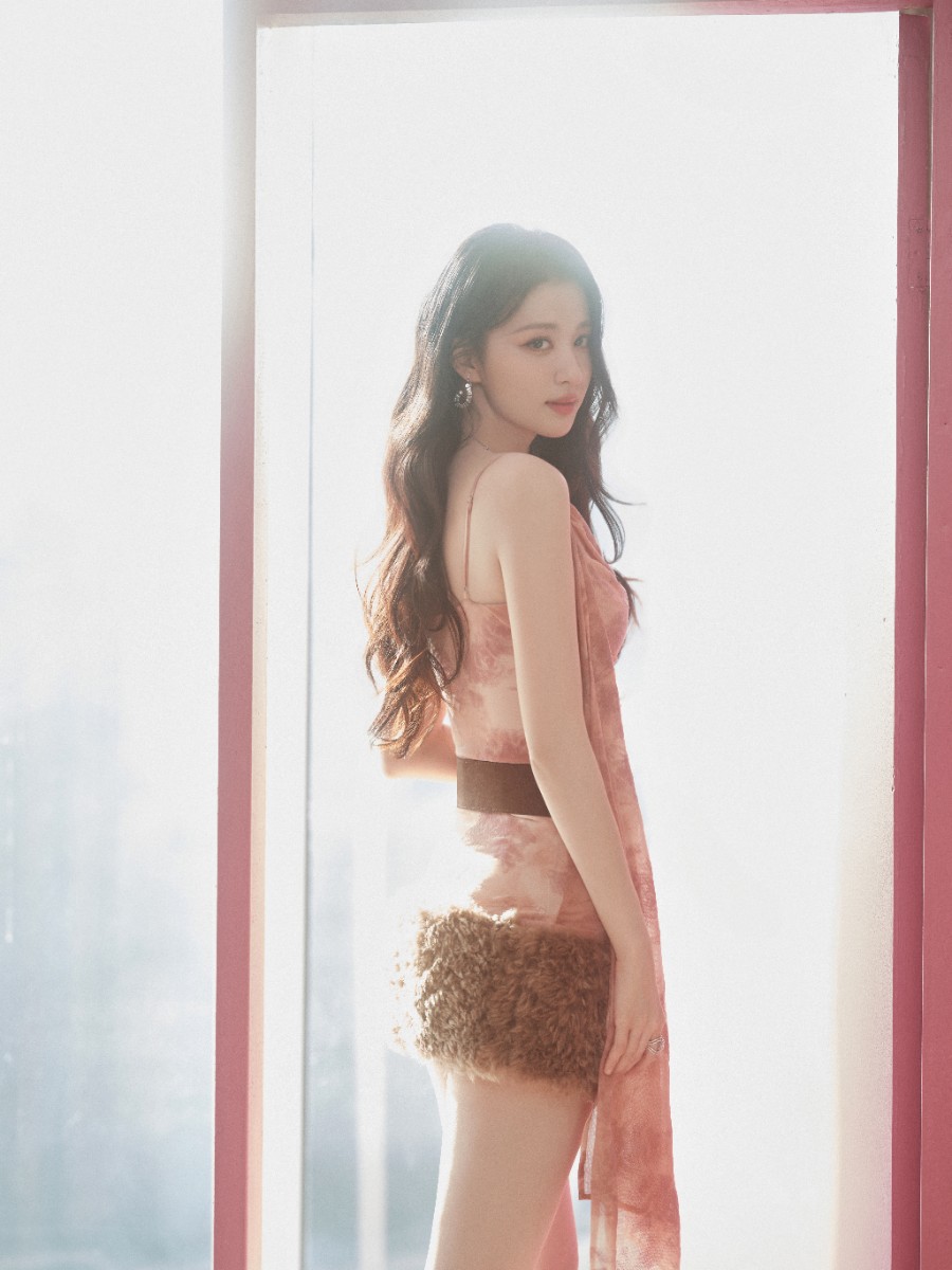 王楚然真仙女下凡了， 好美的庾晚音 ​​​-第6张图片-风享汇