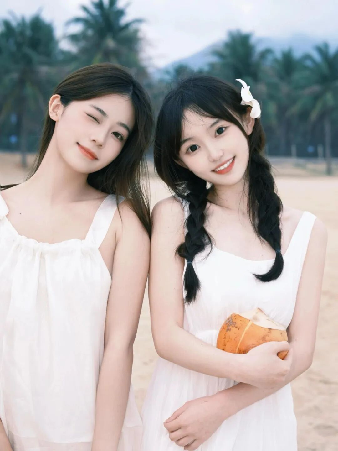 闺蜜海边双人照｜9个出片技巧，告别游客照-第7张图片-风享汇