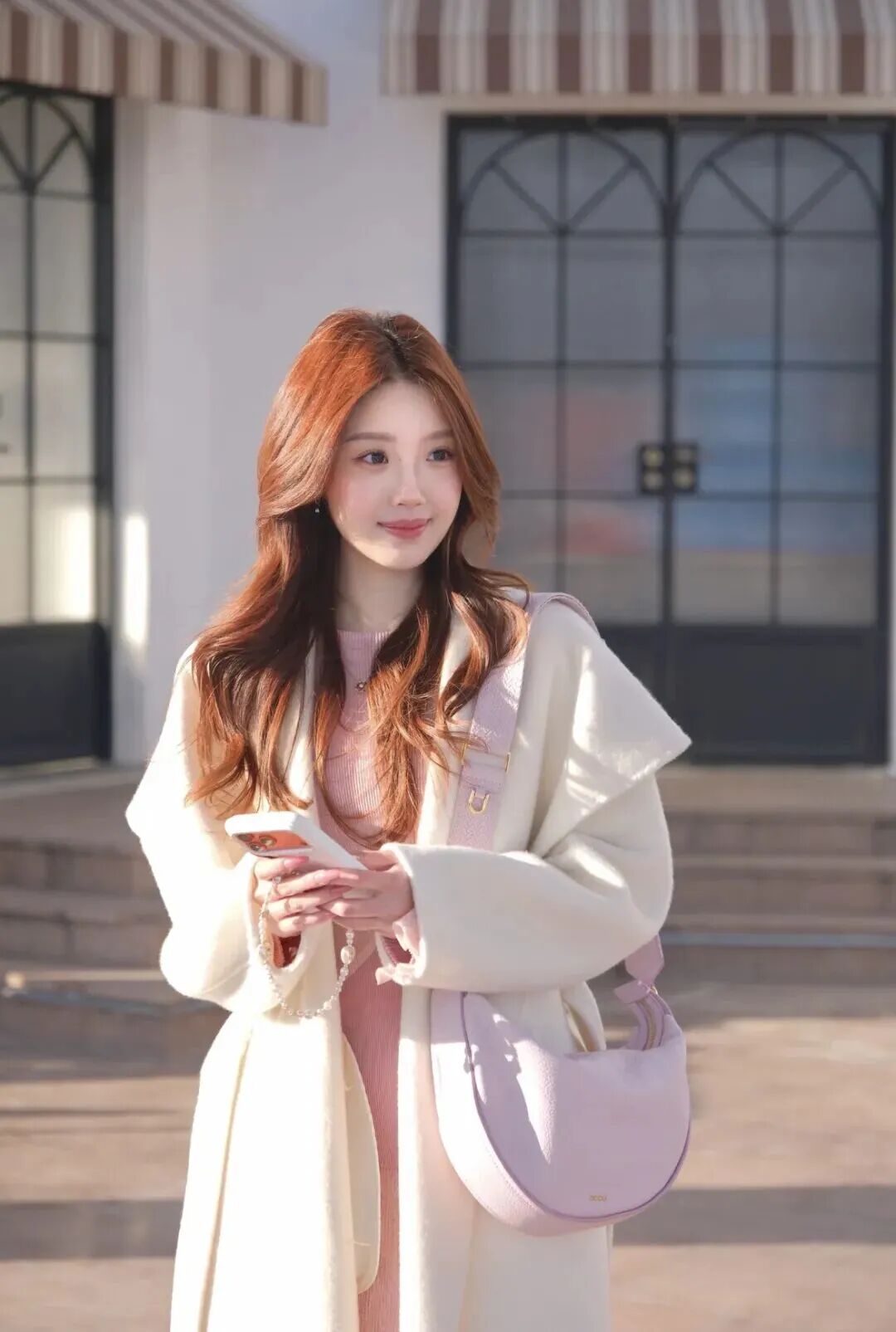 温柔系穿搭拍照技巧｜大衣 + 长裙拍出高级感-第5张图片-风享汇