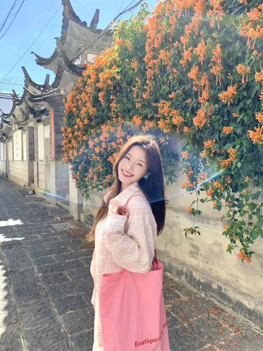 万能灵动拍照姿势,日常随手拍都好看-第6张图片-风享汇 万能灵动拍照姿势,日常随手拍都好看-第6张图片-风享汇