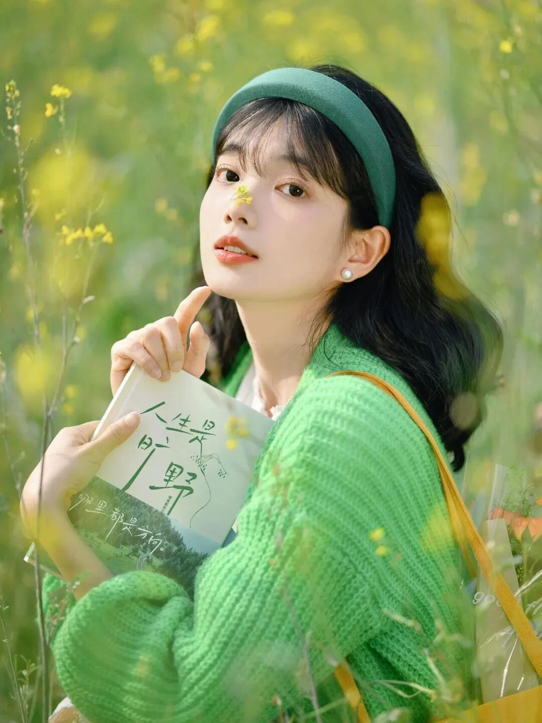 油菜花人像拍照攻略:把春天拍成治愈系画报-第3张图片-风享汇 油菜花人像拍照攻略:把春天拍成治愈系画报-第3张图片-风享汇