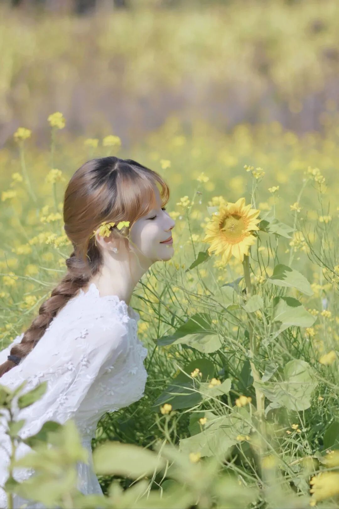 春天油菜花人像封神照|9招解锁春日氛围感大片-第10张图片-风享汇 春天油菜花人像封神照|9招解锁春日氛围感大片-第10张图片-风享汇