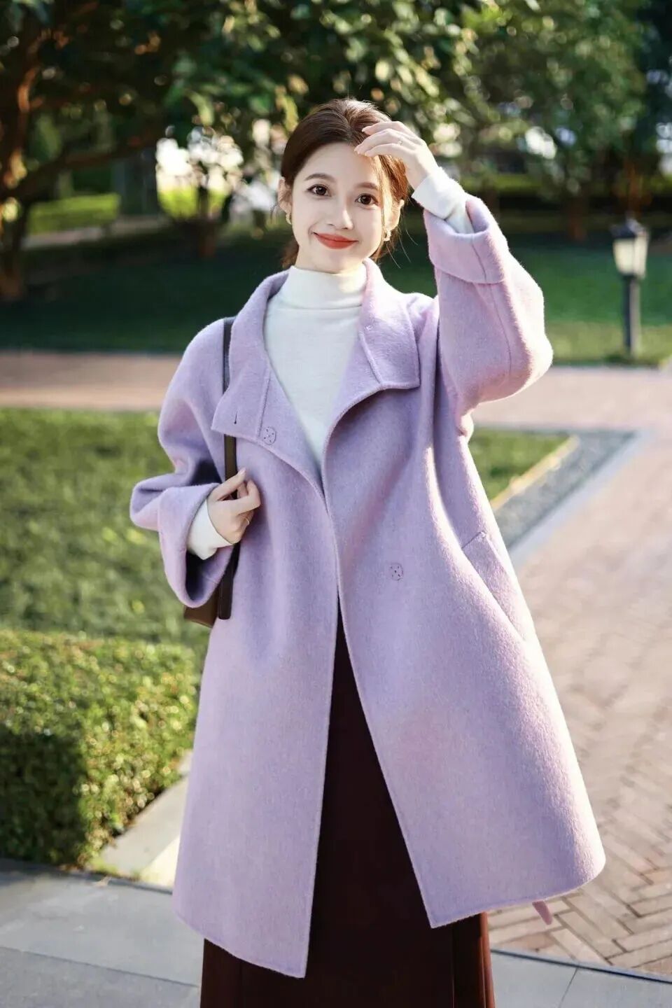 温柔紫调大衣｜9个公园摆姿，拍出韩剧女主感-第3张图片-风享汇