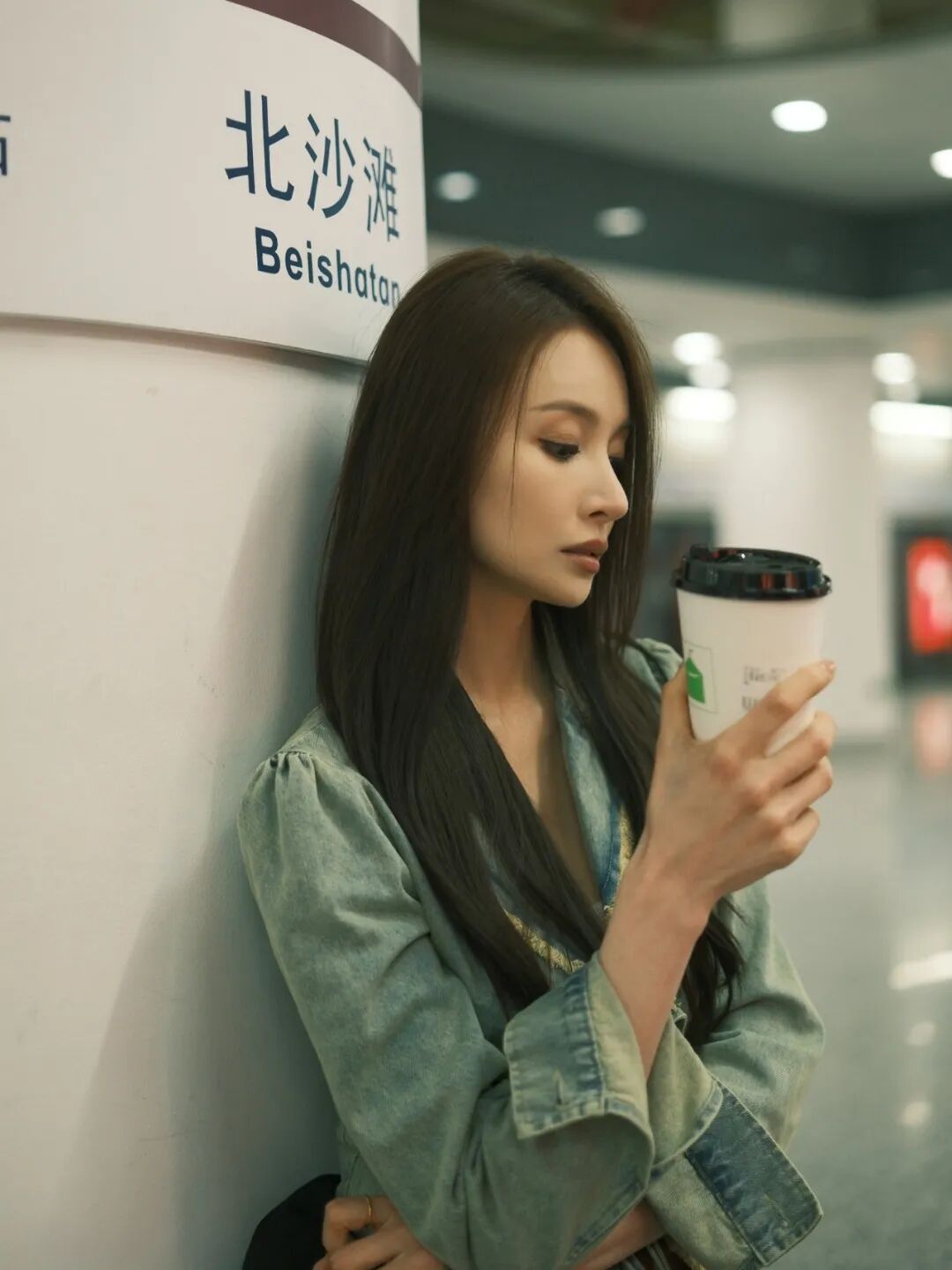 地铁站拍人像，学会这几招秒变氛围感美女-第2张图片-风享汇