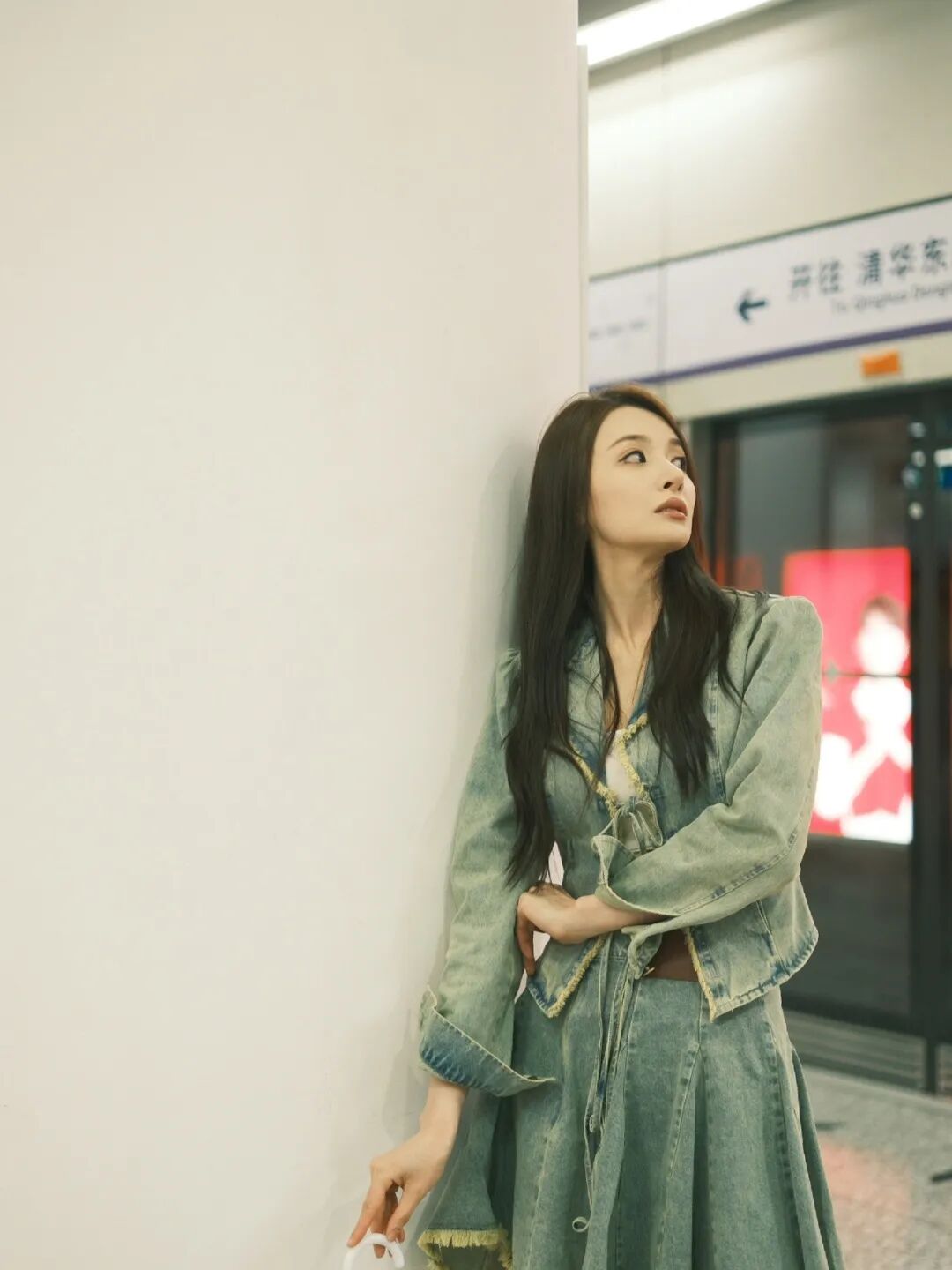 地铁站拍人像，学会这几招秒变氛围感美女-第6张图片-风享汇