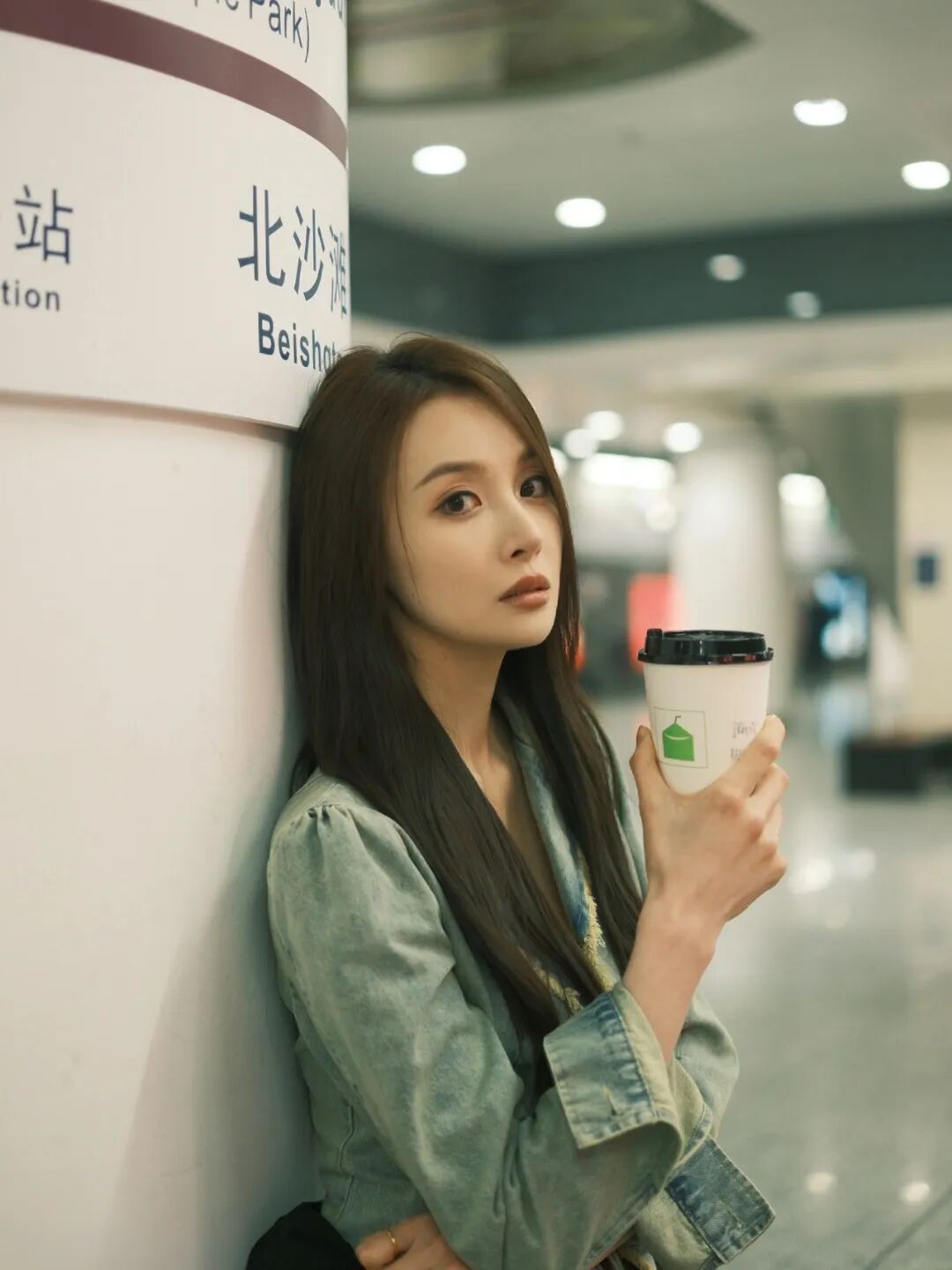 地铁站拍人像，学会这几招秒变氛围感美女-第8张图片-风享汇