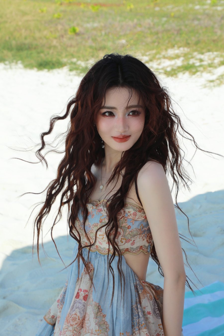 徐璐海边写真，真好看啊-第10张图片-风享汇