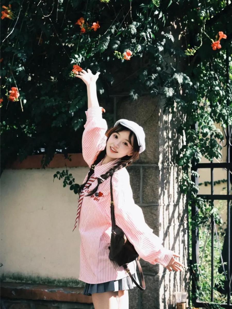 元气少女写真指南:9个姿势拍出灵动大片-第4张图片-风享汇 元气少女写真指南:9个姿势拍出灵动大片-第4张图片-风享汇