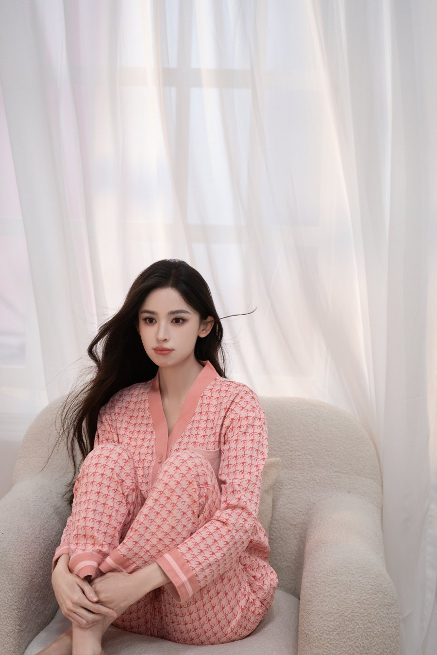 古丽娜扎最新物料， 都市丽人新春宣传片-第15张图片-风享汇