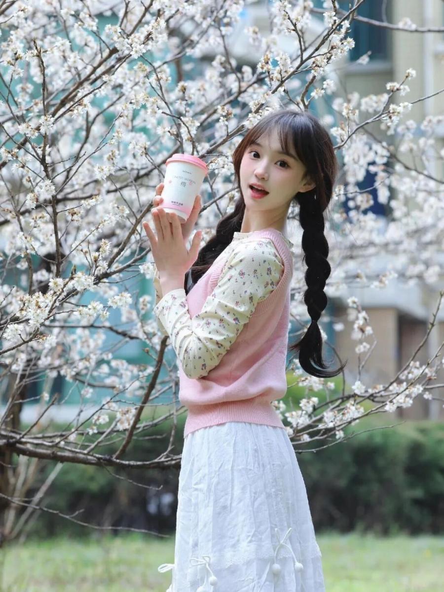 樱花季拍照别硬摆！跟着拍，随手拍出春日少女感-第7张图片-风享汇