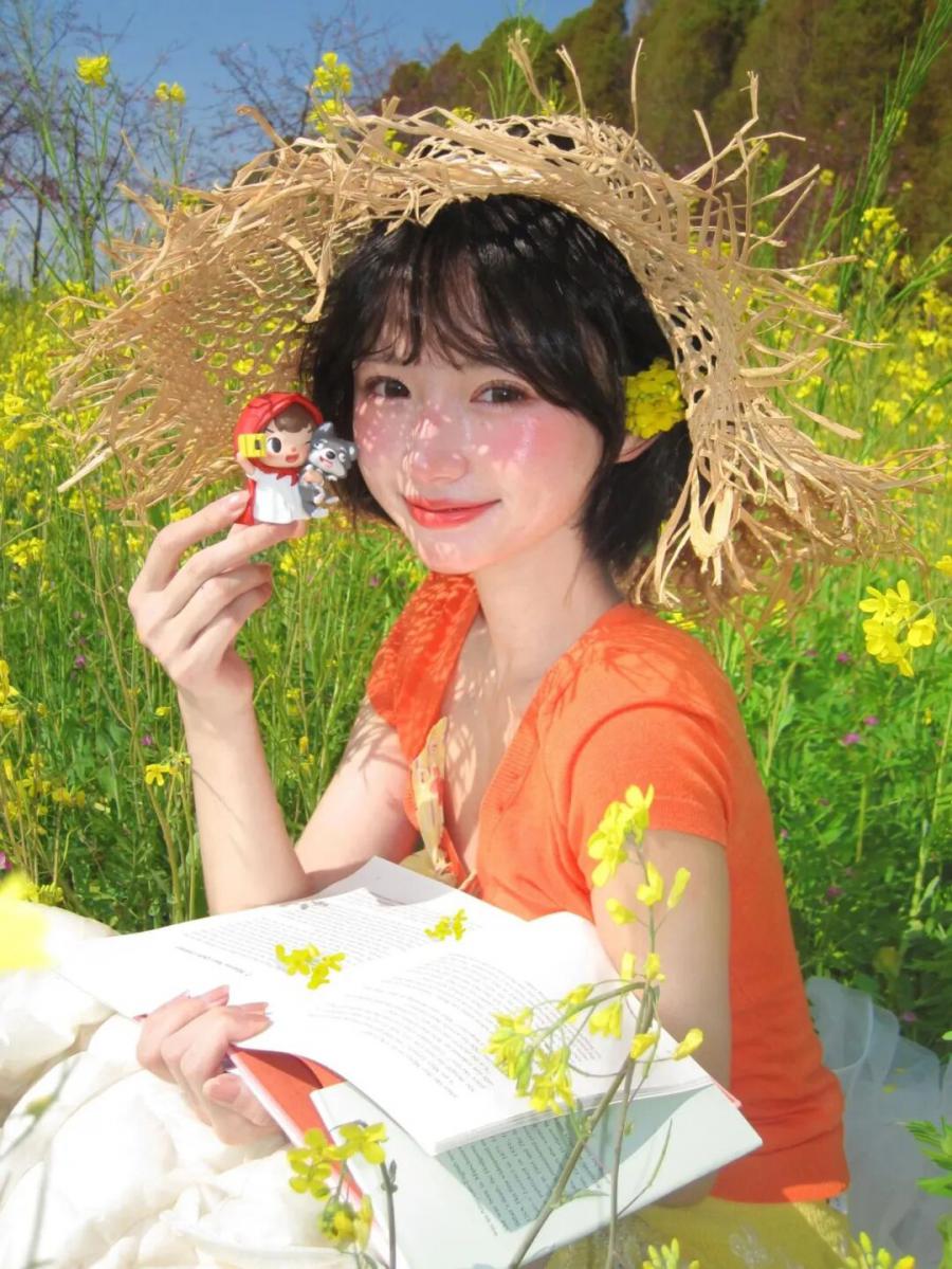 春日油菜花拍照指南：告别尴尬姿势，一键出片-第2张图片-风享汇