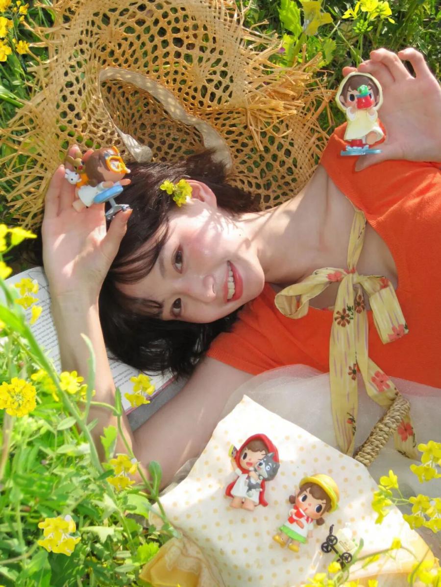 春日油菜花拍照指南：告别尴尬姿势，一键出片-第3张图片-风享汇