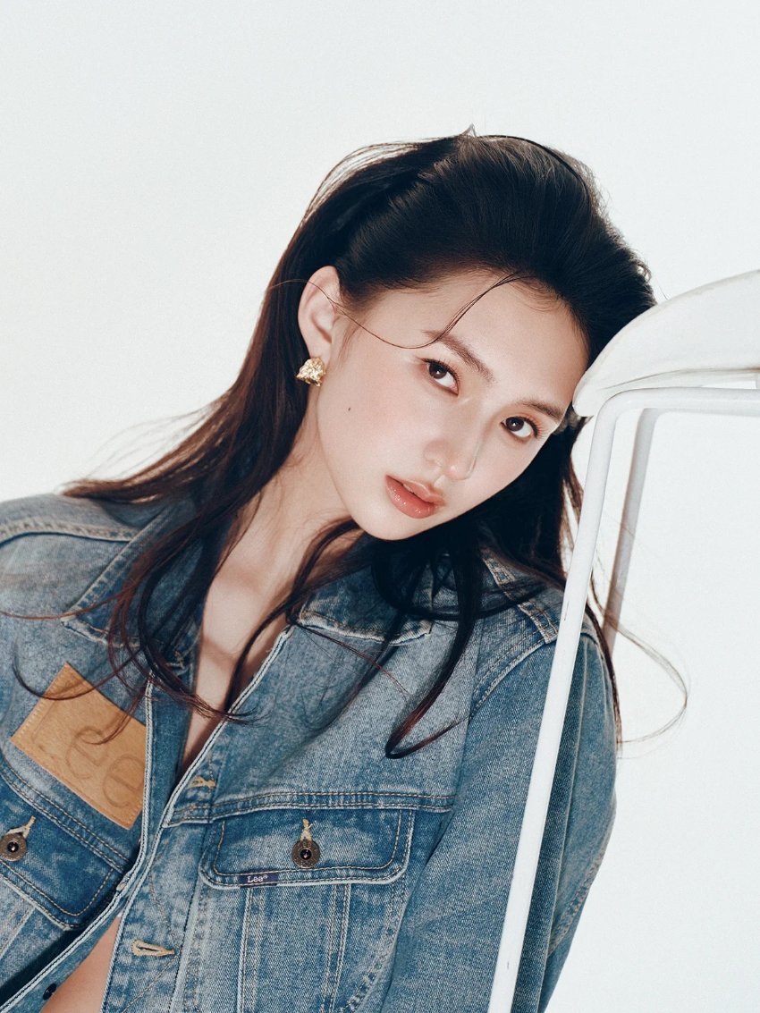 牛仔三件套美女松弛感大片-第5张图片-风享汇