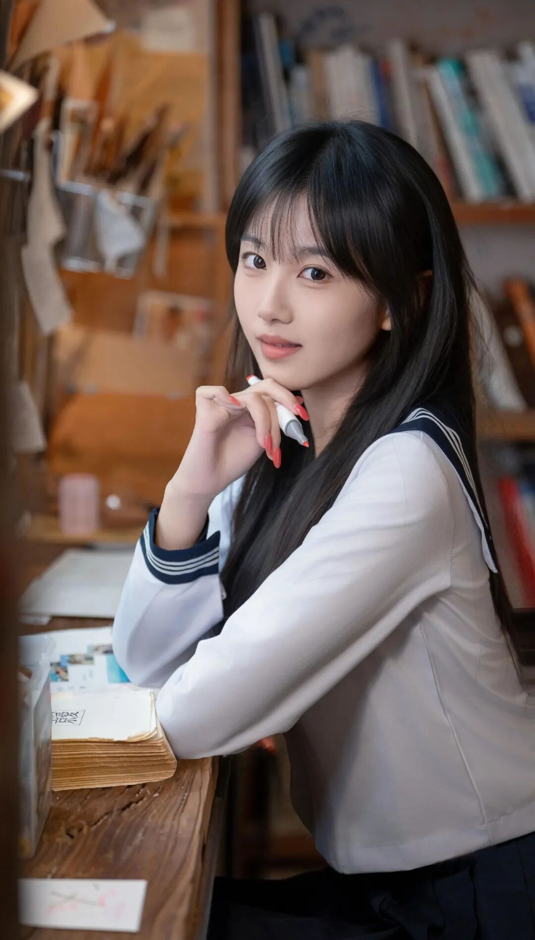 书页与少女,旧书店JK写真拍照小技巧-第4张图片-风享汇 书页与少女,旧书店JK写真拍照小技巧-第4张图片-风享汇