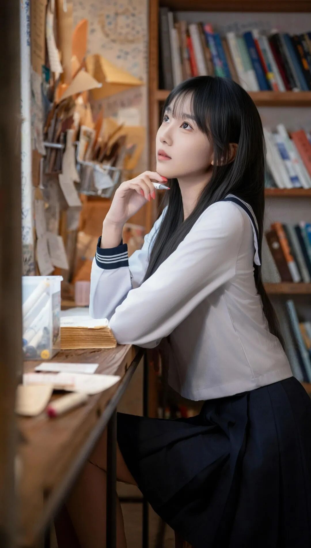 书页与少女,旧书店JK写真拍照小技巧-第7张图片-风享汇 书页与少女,旧书店JK写真拍照小技巧-第7张图片-风享汇