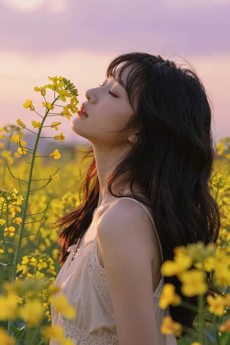 油菜花人像怎么拍？9个拍照技巧，拍出治愈感大片-第3张图片-风享汇