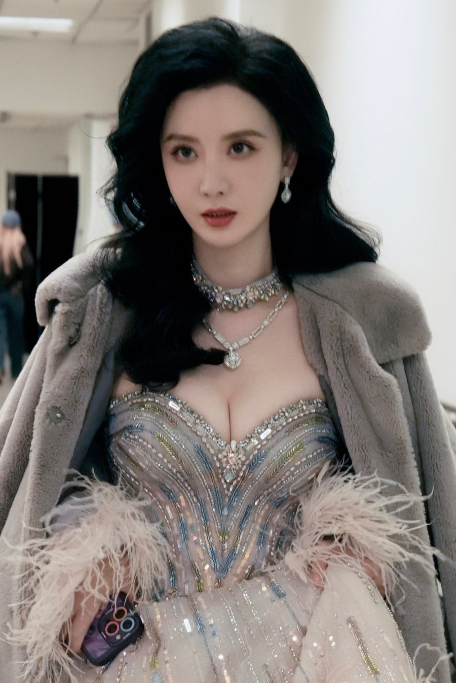 张萌红毯造型合辑，你最钟意哪一套？-第13张图片-风享汇