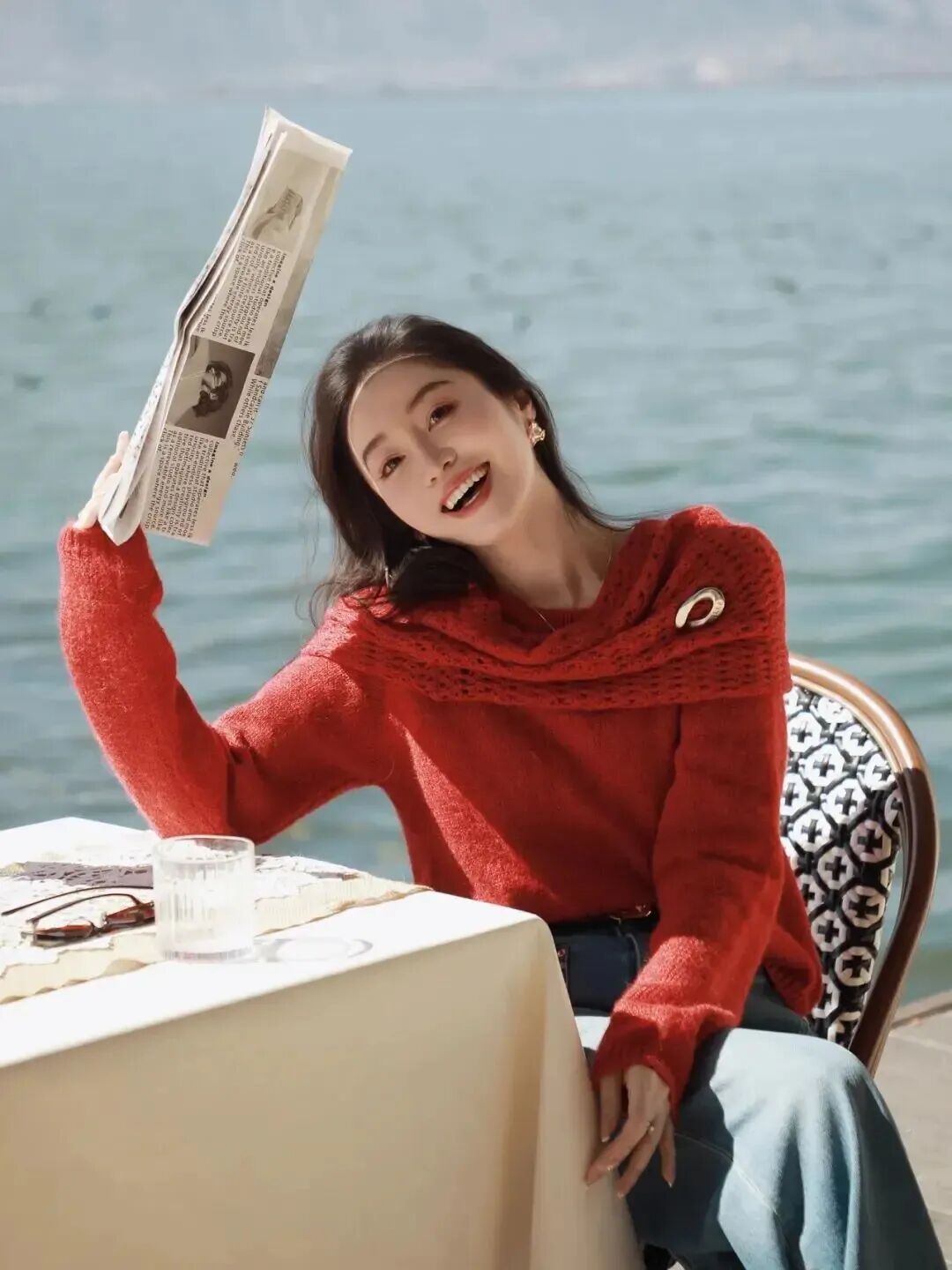 氛围感写真怎么拍?这8个姿势+技巧普通人也能学会-第4张图片-风享汇 氛围感写真怎么拍?这8个姿势+技巧普通人也能学会-第4张图片-风享汇