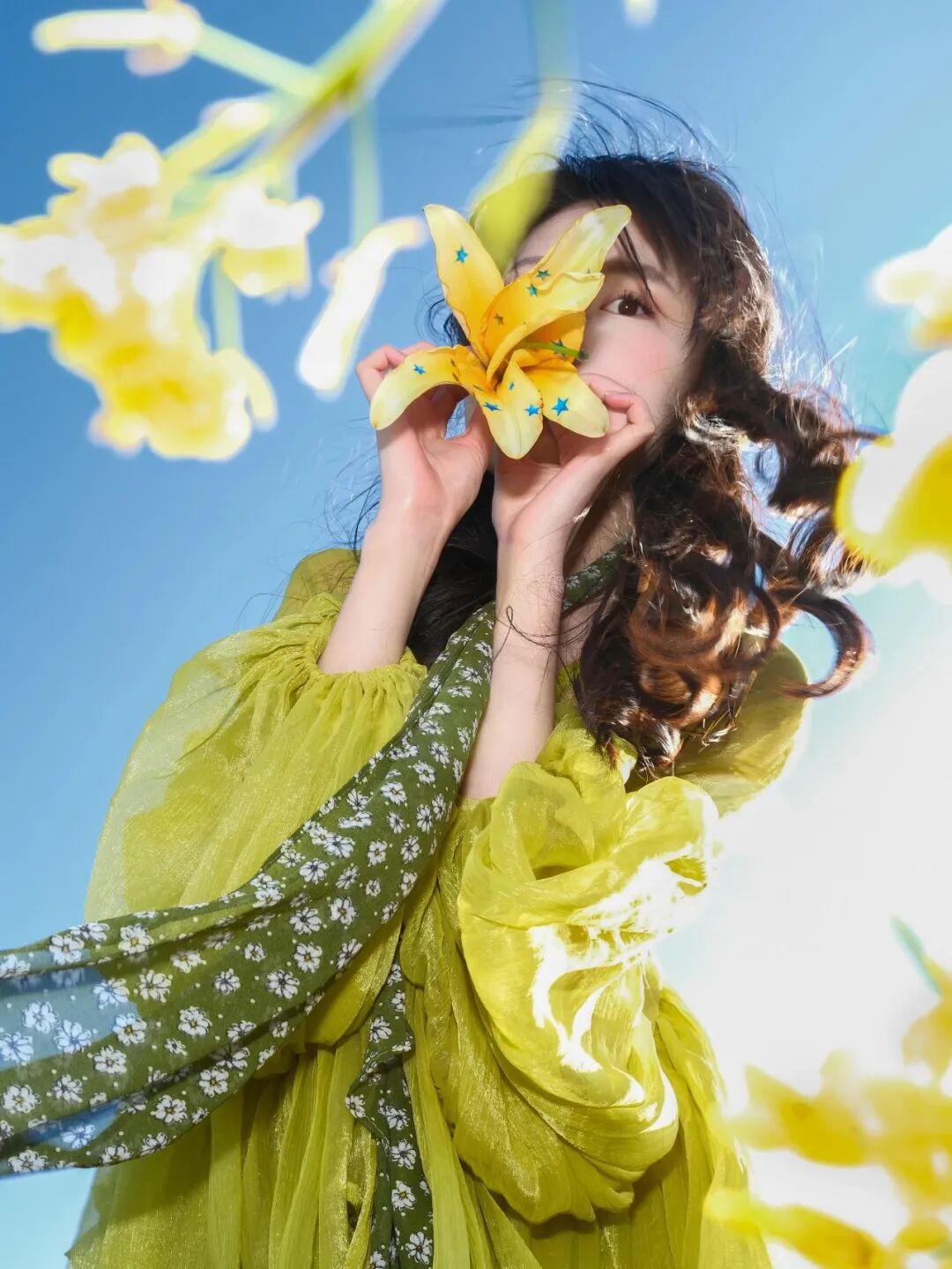 油菜花田拍照不求人|普通人一键出圈姿势大全-第5张图片-风享汇 油菜花田拍照不求人|普通人一键出圈姿势大全-第5张图片-风享汇