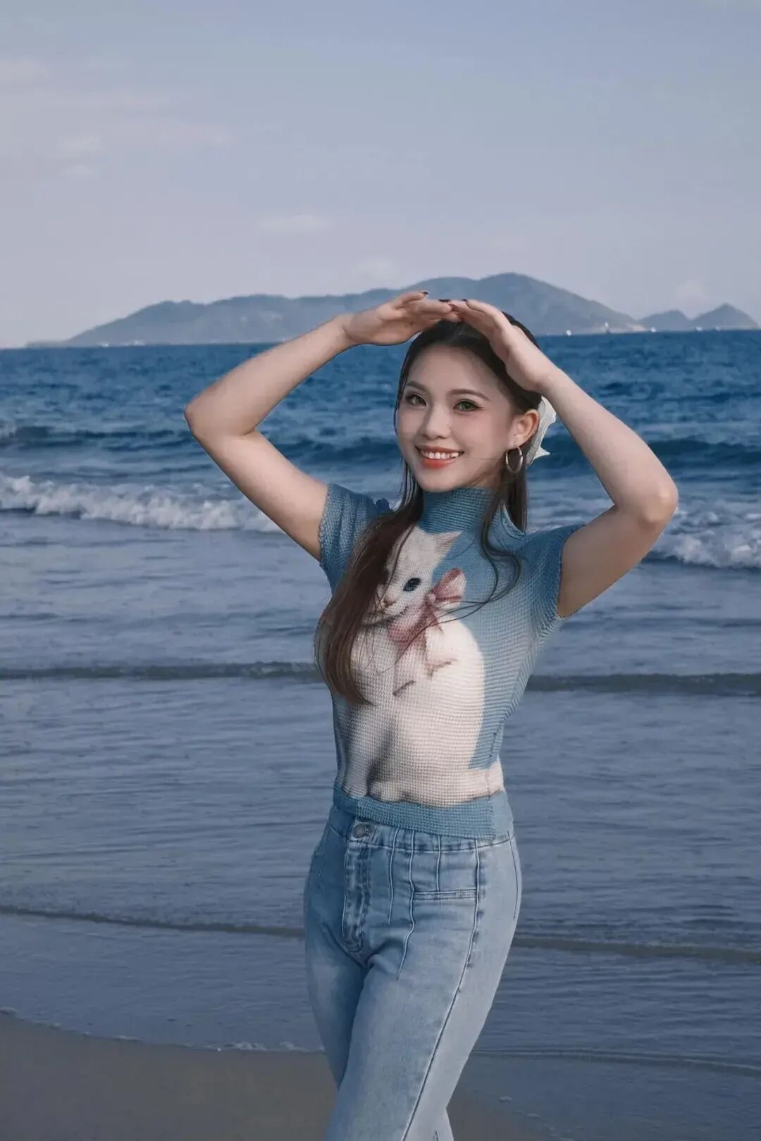 海边拍照别尬站！超实用的懒人姿势显瘦又自然-第5张图片-风享汇